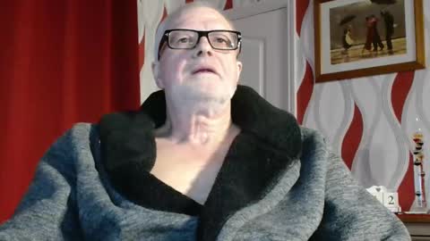 Brian ... online show from February 12, 9:22 pm