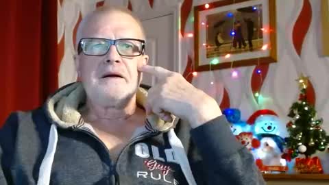 Brian ... online show from December 20, 9:17 pm