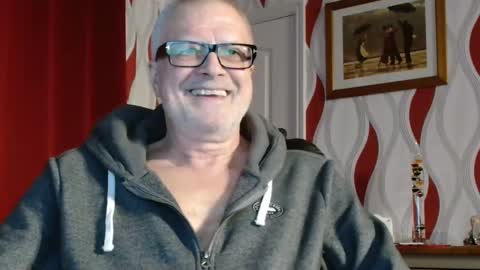 Brian ... online show from December 29, 9:20 pm