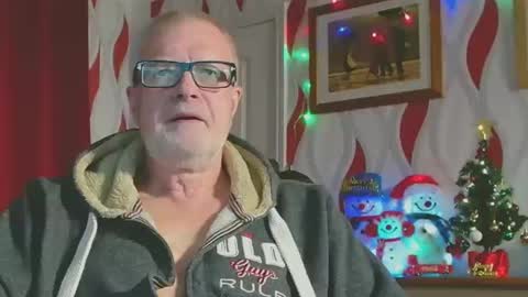 Brian ... online show from December 13, 9:20 pm