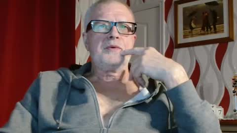 Brian ... online show from January 7, 9:03 pm