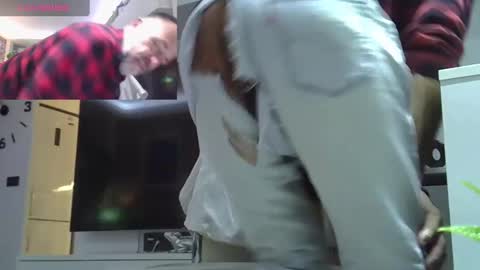 Snapshot of daddybearvlc chatting on December 14, 7:57 pm DaddyBear online show from December 14, 7:57 pm