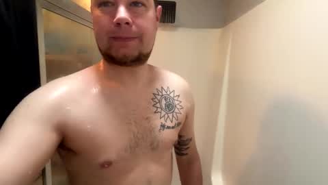 DaddyCam33 online show from April 7, 2:06 pm