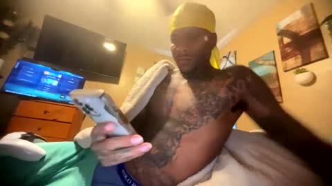 sexy tatted king bbc online show from May 23, 3:06 pm