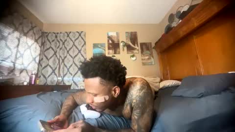 sexy tatted king bbc online show from May 14, 1:20 pm