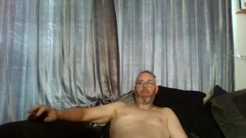 daddyshome2025 online show from June 21, 9:04 am