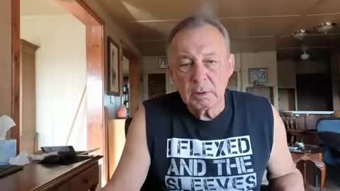 Snapshot of dakit2 chatting on October 20, 4:00 pm dakit online show from October 20, 4:00 pm