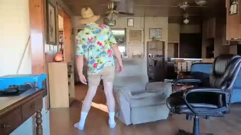 Snapshot of dakit2 chatting on October 31, 11:30 pm dakit online show from October 31, 11:30 pm