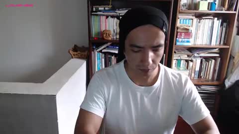 Snapshot of daliygala chatting on January 5, 1:15 pm JamesDali online show from January 5, 1:15 pm