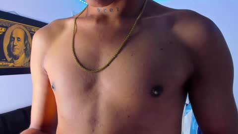 Snapshot of damar_felipe chatting on December 28, 10:25 am damar_felipe online show from December 28, 10:25 am