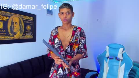 Snapshot of damar_felipe chatting on December 29, 12:23 pm damar_felipe online show from December 29, 12:23 pm