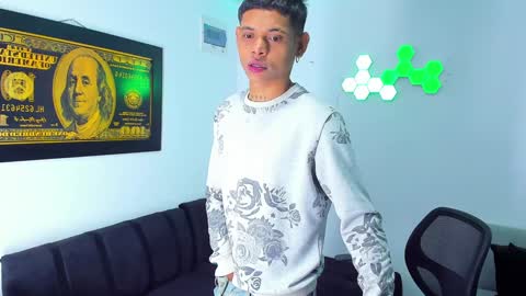 Snapshot of damar_felipe chatting on December 7, 5:04 am damar_felipe online show from December 7, 5:04 am