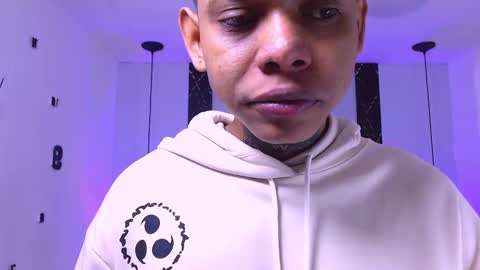 Snapshot of damar_felipe chatting on October 18, 4:17 am damar_felipe online show from October 18, 4:17 am