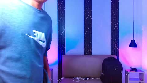 Snapshot of damar_felipe chatting on September 21, 5:29 am damar_felipe online show from September 21, 5:29 am