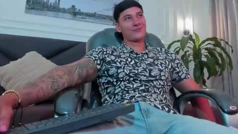 DAMIAN online show from November 11, 12:54 pm