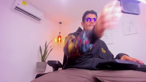 D A M I A N online show from November 21, 2:10 am