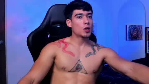 Damian online show from March 10, 8:12 pm