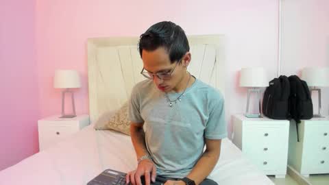 Damian Garcia online show from May 10, 1:18 am