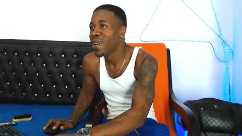 damian_hart_24cm online show from October 18, 10:31 am