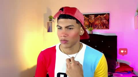 Snapshot of damian_latinxxx chatting on March 6, 10:52 am Damian online show from March 6, 10:52 am
