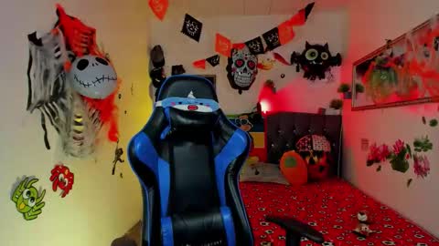 Snapshot of damian_latinxxx chatting on October 23, 3:21 am Damian online show from October 23, 3:21 am