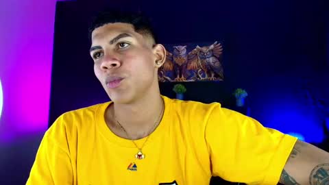 Snapshot of damian_latinxxx chatting on March 4, 3:11 am Damian online show from March 4, 3:11 am