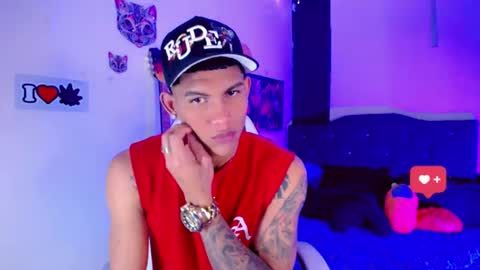 Snapshot of damian_latinxxx chatting on January 15, 2:17 am Damian online show from January 15, 2:17 am