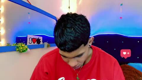 Snapshot of damian_latinxxx chatting on February 9, 5:40 am Damian online show from February 9, 5:40 am