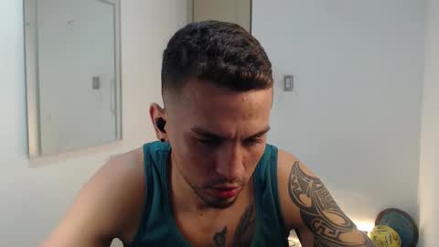 Snapshot of damian_muscle chatting on September 10, 9:24 pm Damian online show from September 10, 9:24 pm