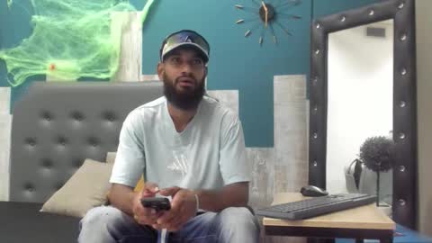 damian_shakur online show from October 29, 11:13 am