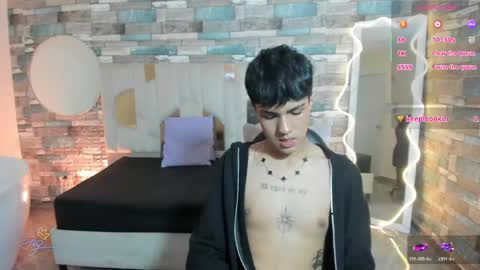 damian_tay online show from May 12, 4:26 pm