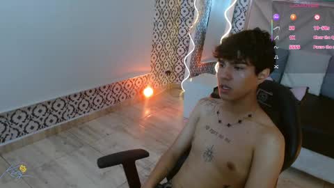 damian_tay online show from April 23, 12:29 pm