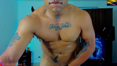 Snapshot of damian_torner chatting on January 30, 10:51 pm Damian torner online show from January 30, 10:51 pm