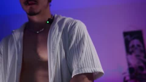 insta damn8   --------  online show from March 8, 12:41 am