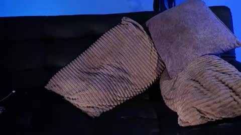 insta damn8   --------  online show from March 10, 2:06 am