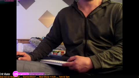 Damien Slick online show from January 5, 9:47 pm