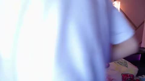 Snapshot of damiian21_ chatting on February 8, 12:39 pm Damiian21 online show from February 8, 12:39 pm