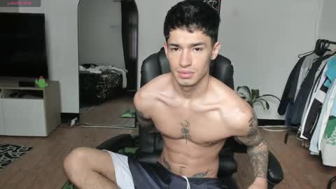 Damon online show from April 27, 8:47 pm