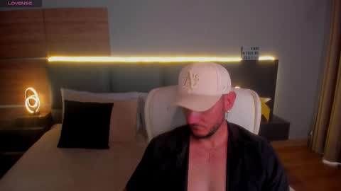 D A M O N online show from December 22, 4:48 pm