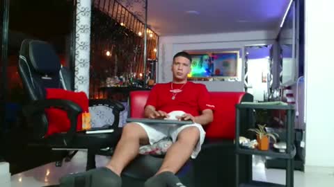 damyan_2003 online show from October 27, 2:03 am