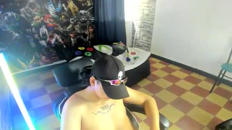 Snapshot of dan_cristancho chatting on September 18, 2:19 pm dan cristancho online show from September 18, 2:19 pm