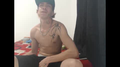 dan_jonson15 online show from October 17, 6:45 pm