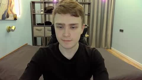 Snapshot of dan_leeroy chatting on March 7, 11:16 pm Dany online show from March 7, 11:16 pm