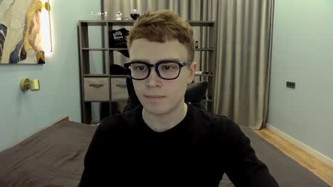 Snapshot of dan_leeroy chatting on January 12, 9:40 pm Dany online show from January 12, 9:40 pm