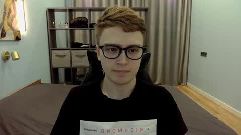 Snapshot of dan_leeroy chatting on January 20, 11:32 pm Dany online show from January 20, 11:32 pm