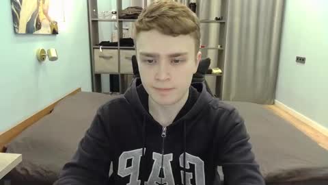 Snapshot of dan_leeroy chatting on March 1, 10:10 pm Dany online show from March 1, 10:10 pm