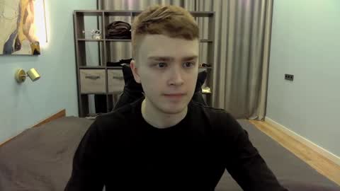 Snapshot of dan_leeroy chatting on February 7, 9:58 pm Dany online show from February 7, 9:58 pm