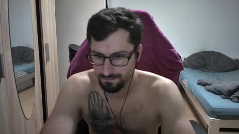Snapshot of dan_the_man405 chatting on September 23, 8:19 pm King Dan online show from September 23, 8:19 pm