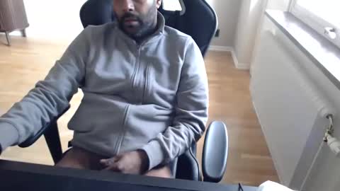 dan_the_man43 online show from May 17, 3:52 pm