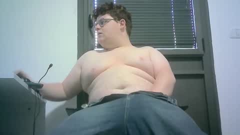 Snapshot of danchub31 chatting on October 18, 9:03 am danchub31 online show from October 18, 9:03 am